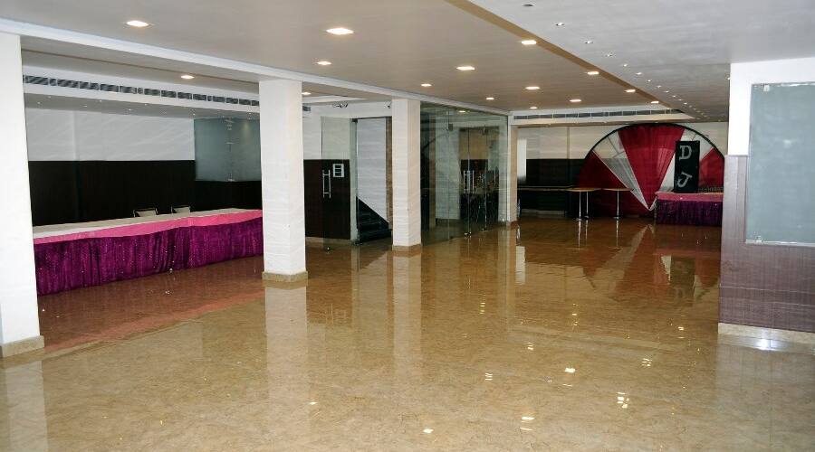 Hotel Royal Galaxy, Kanpur 2